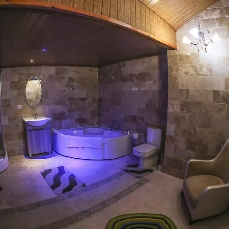 Konukevi Alexander Cave House *