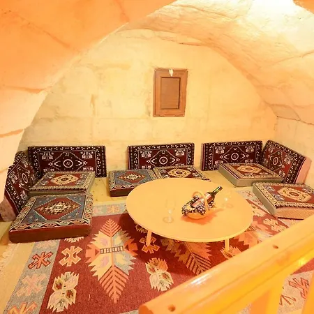 Konukevi Alexander Cave House *