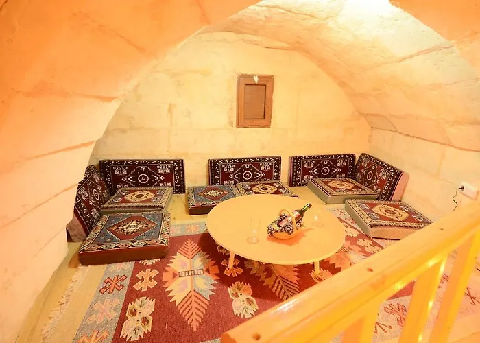 Pensión Alexander Cave House *