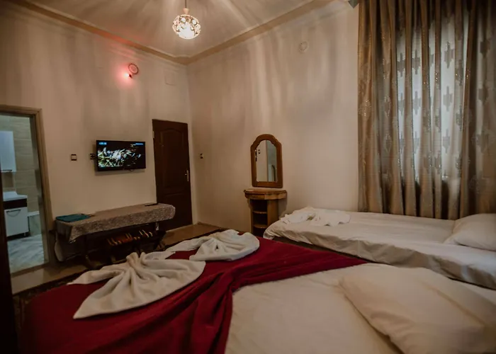 Pensión Alexander Cave House *