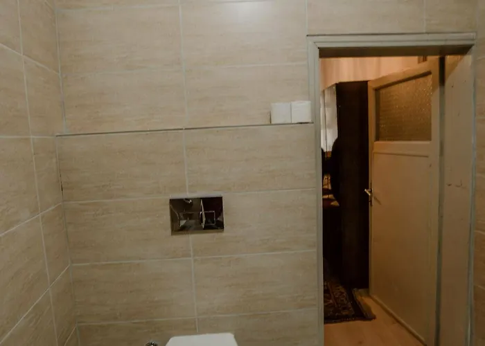 Alexander Cave House * Ουργκούπ